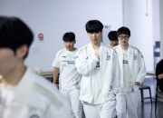 开云体育官方网站IG碾压WBG，Peanut打出惊人五杀八强赛3:2（巴黎）