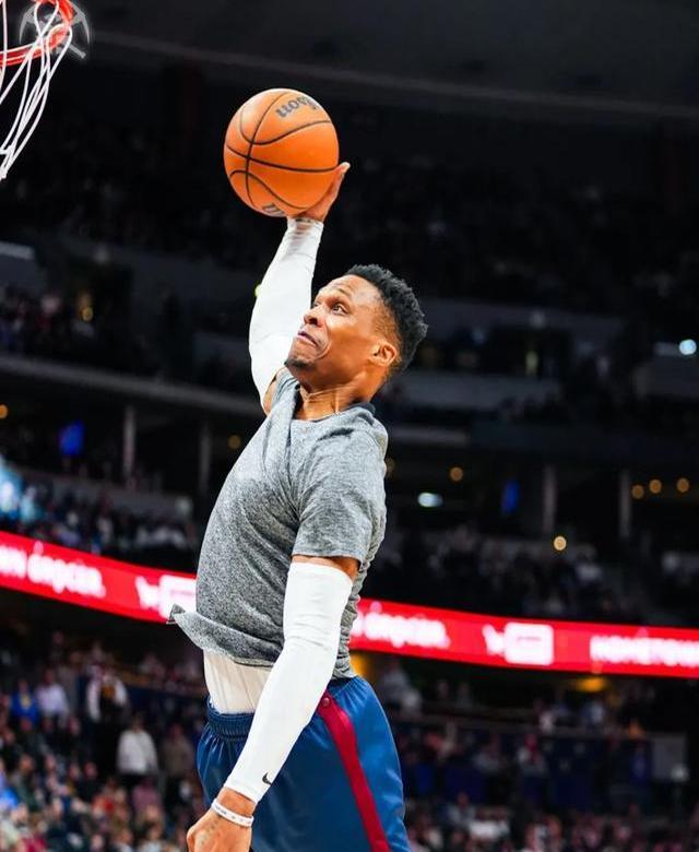 火箭主场胜鹈鹕，保持连胜势头