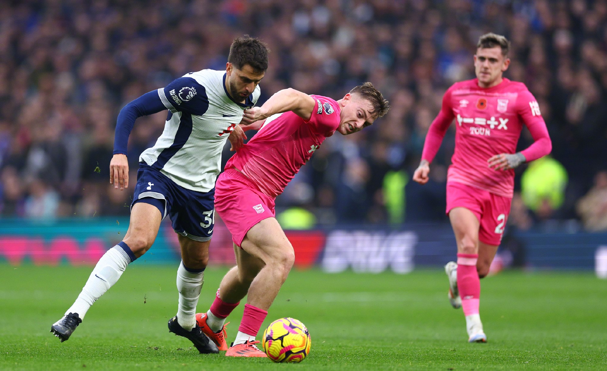 热刺主场大胜水晶宫成功晋级英联赛杯半决赛的简单介绍