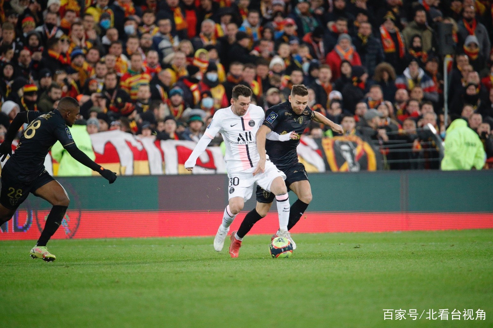 实力劣势球队逆袭，不败金身遭破的简单介绍