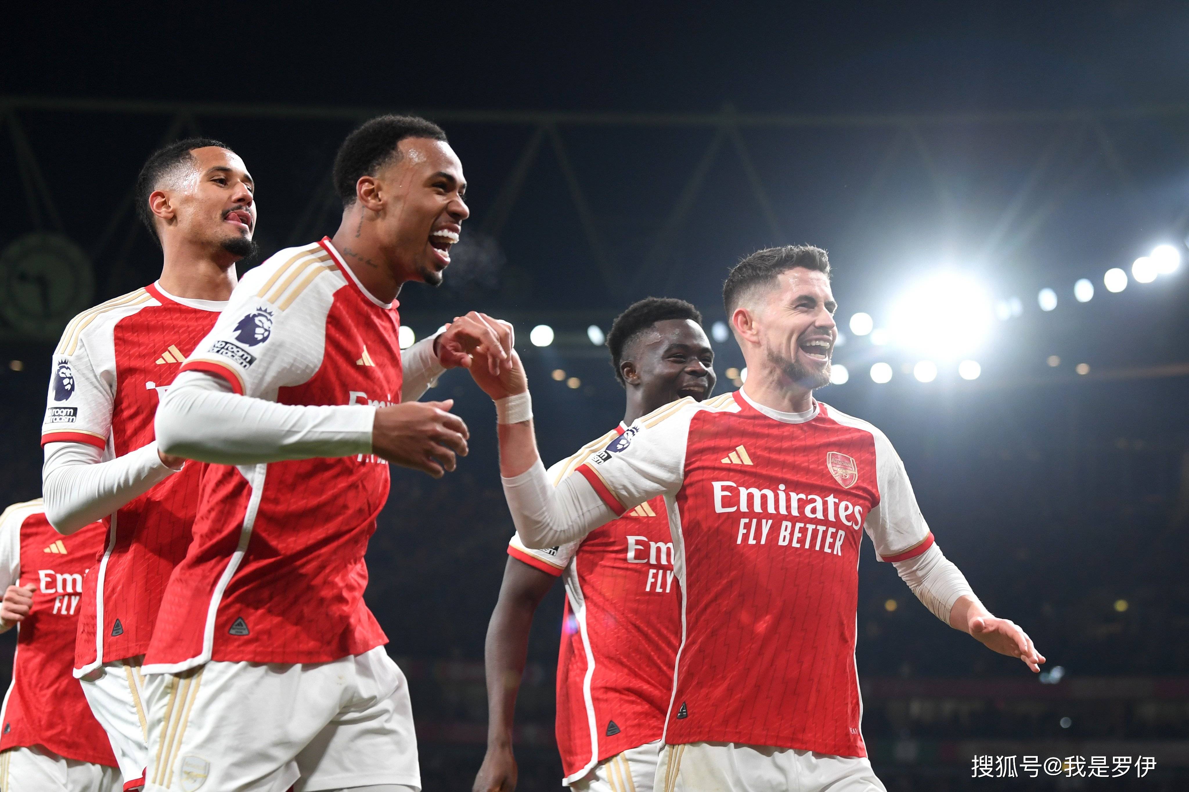 曼城豪取连胜,英超冠军已近在咫尺 曼城豪取连胜,英超冠军已近在咫尺