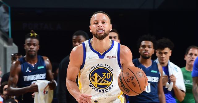 库里表现神勇，率勇士队逆转胜利