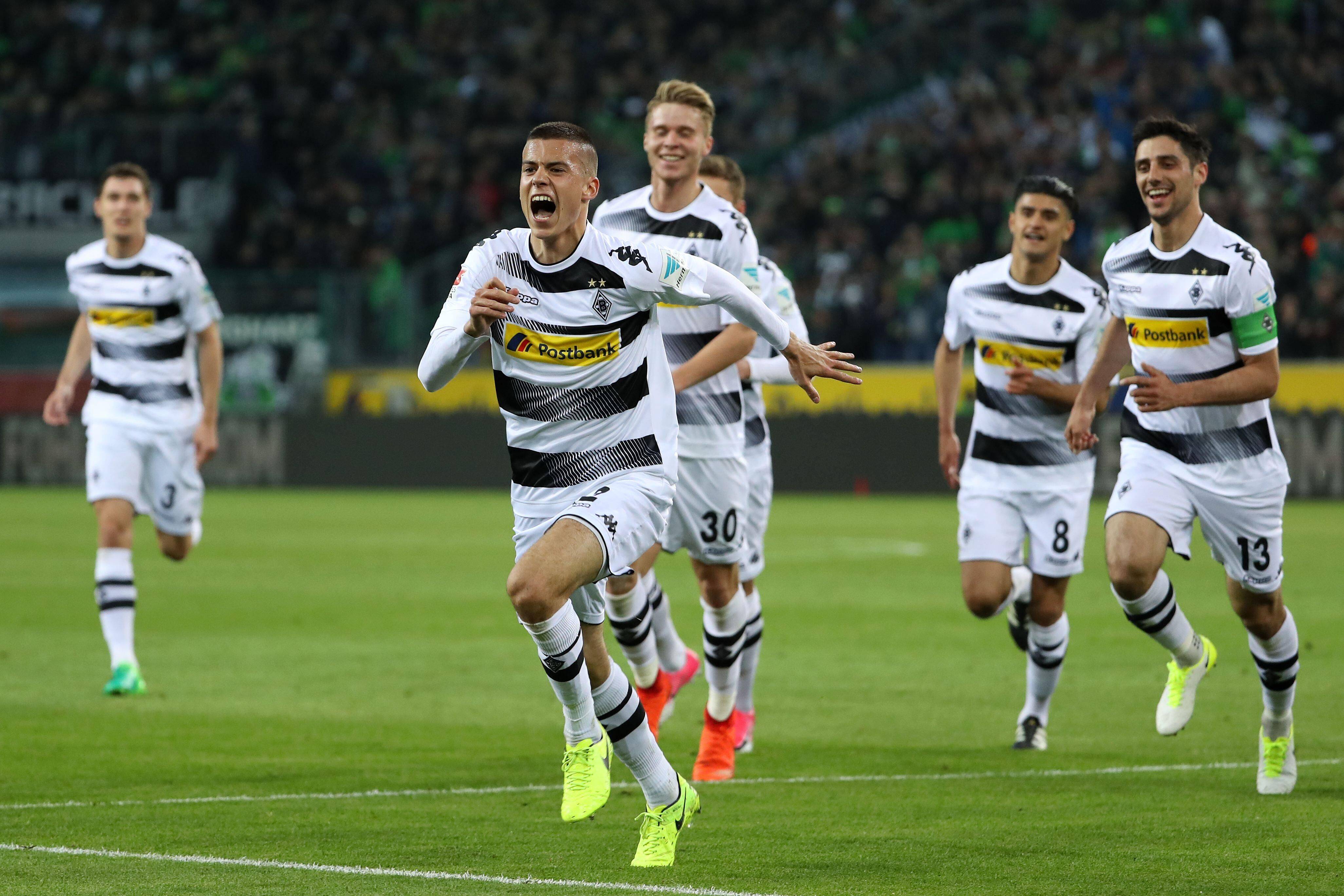 胜利的喜悦,法国队笑逐颜开的简单介绍 胜利的喜悦,法国队笑逐颜开的简单介绍